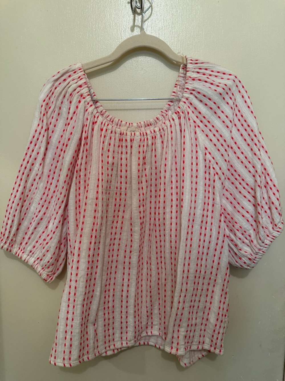 Universal Thread White Tunic Top with Red Dots